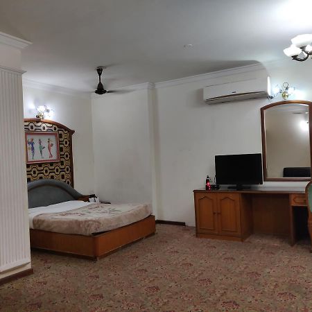 Hotel Premier Jammu Exterior foto